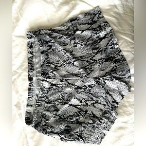 JJ Malibu Snake Skin Mesh Short